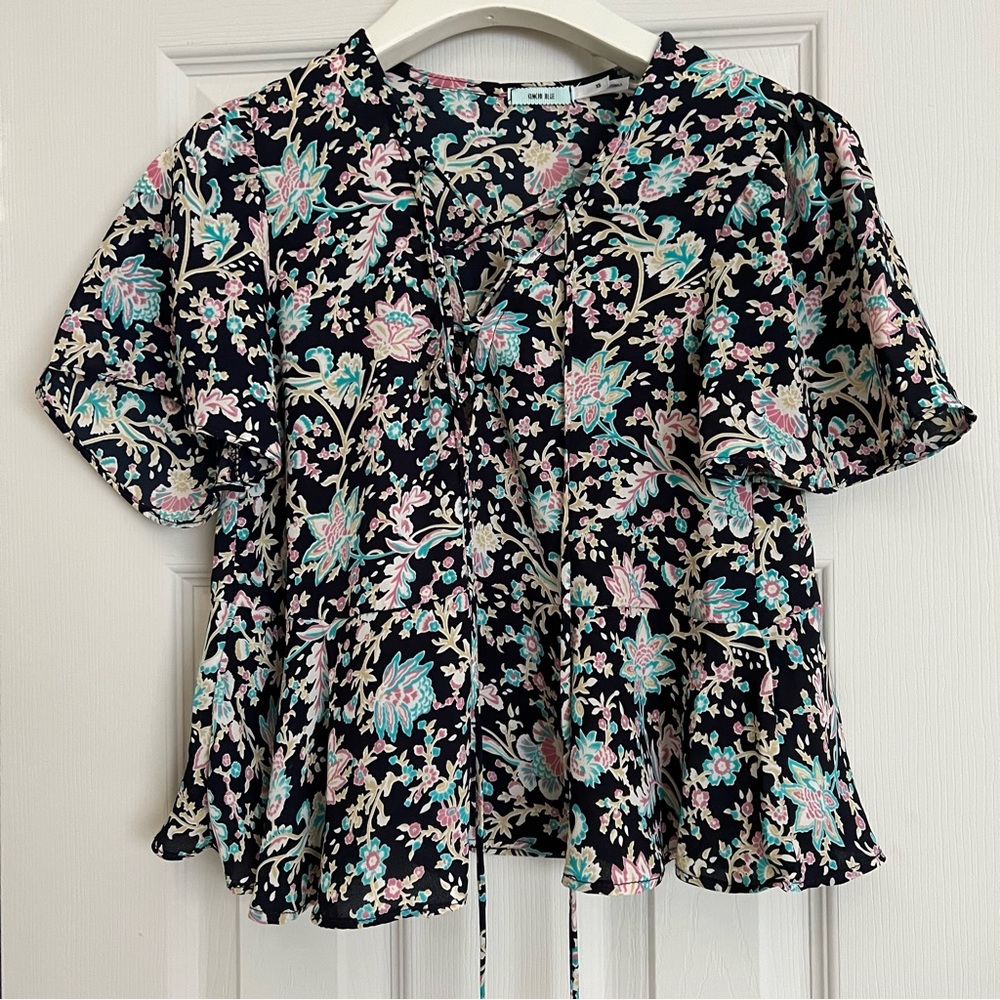 Urban Outfitters Kimchi Blue Top Size XS